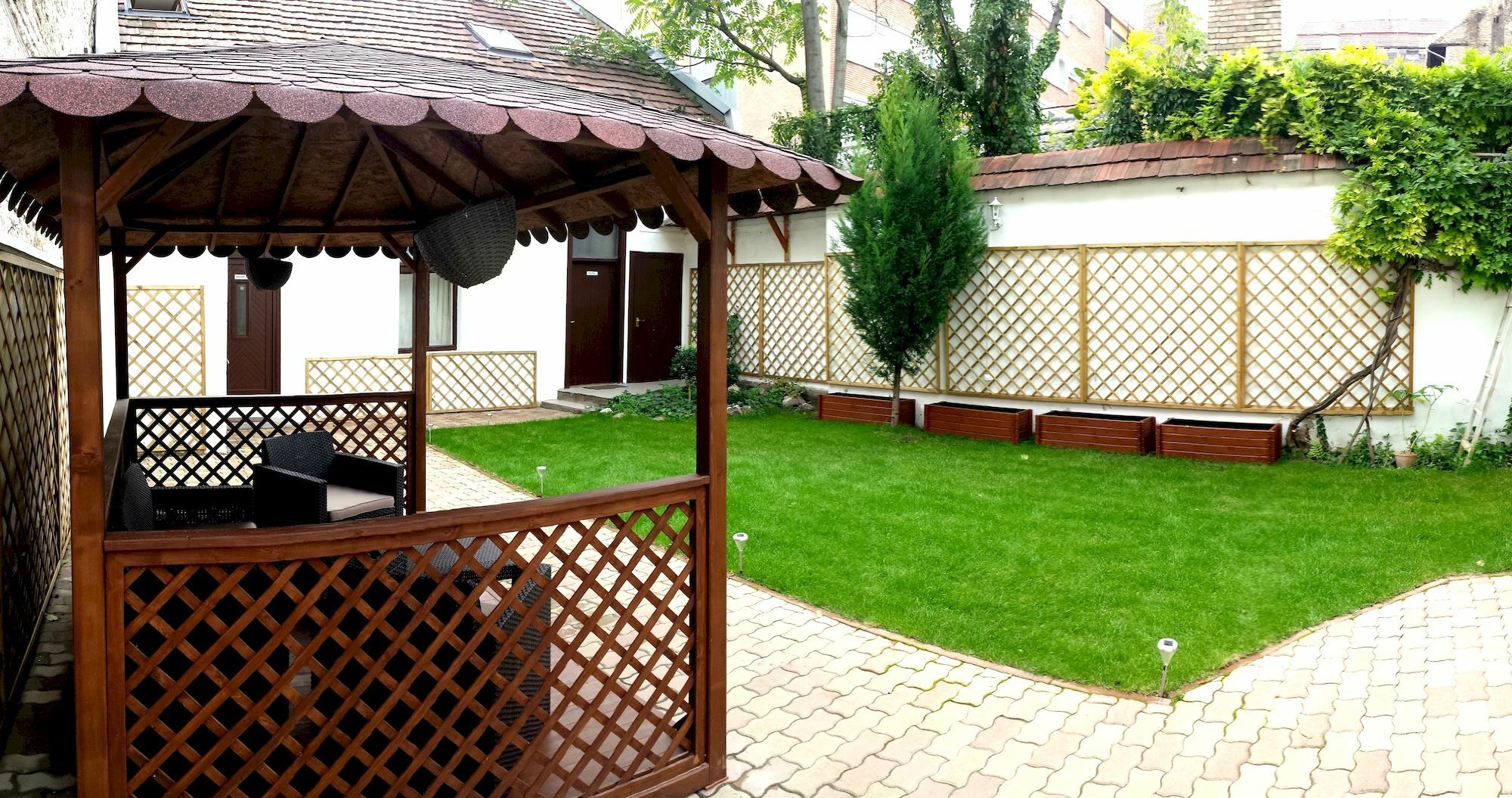 Garden House Hotel Budapest Exterior photo